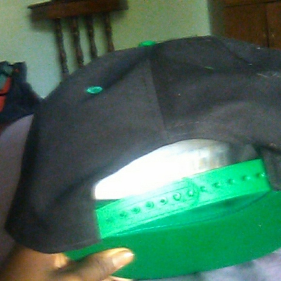 hat - Picture 2 of 2